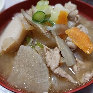 根菜たっぷり豚汁